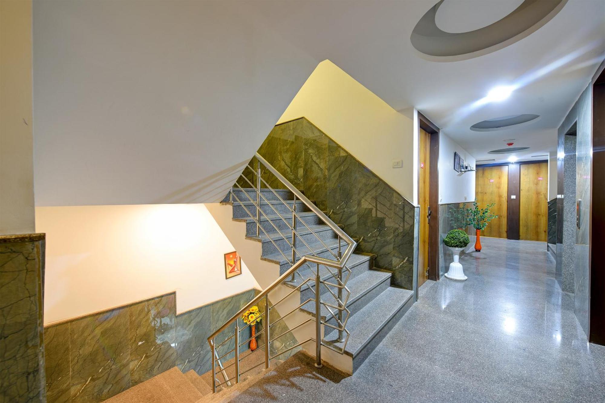 Glory Inn Near Delhi International Airport New Delhi Buitenkant foto
